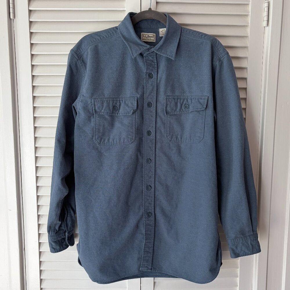 L.L. Bean men's flannel shirt medium buttondown blue flannel collared cotton